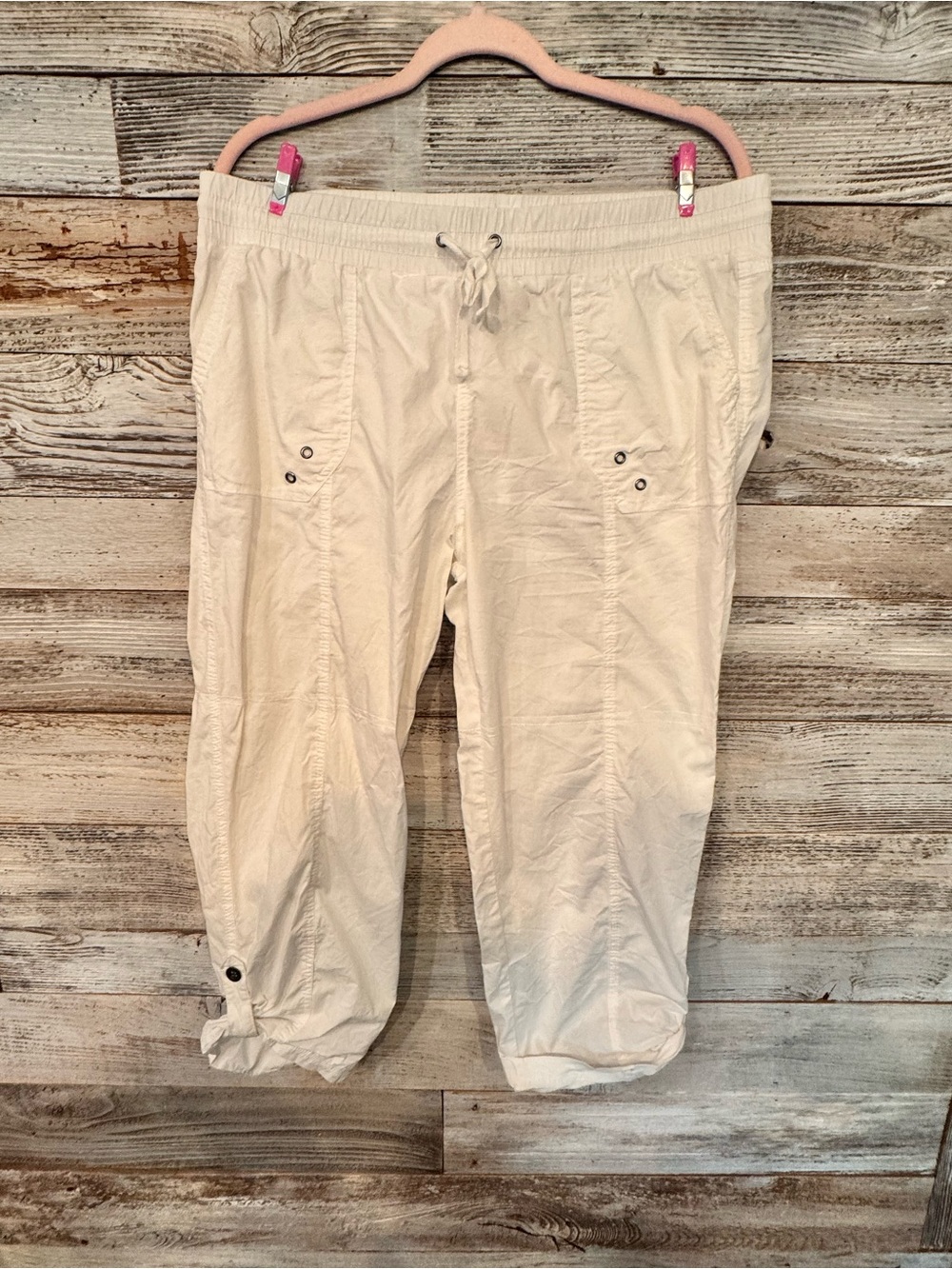 NWT Drawstring Ankle Cargo Crop Pants in White with Pockets